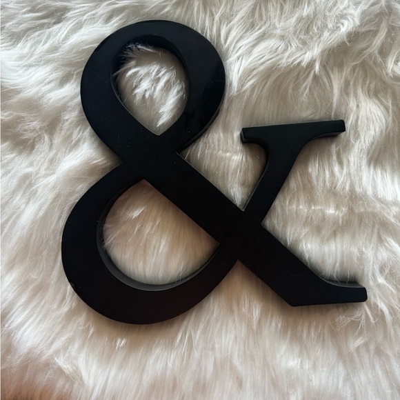 Black Large Wooden Letters, & Signs Ampersands, - Picture 2 of 8